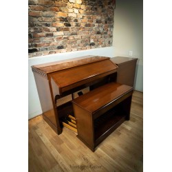 Hammond C3 with Bench and Pedal with optional Leslie